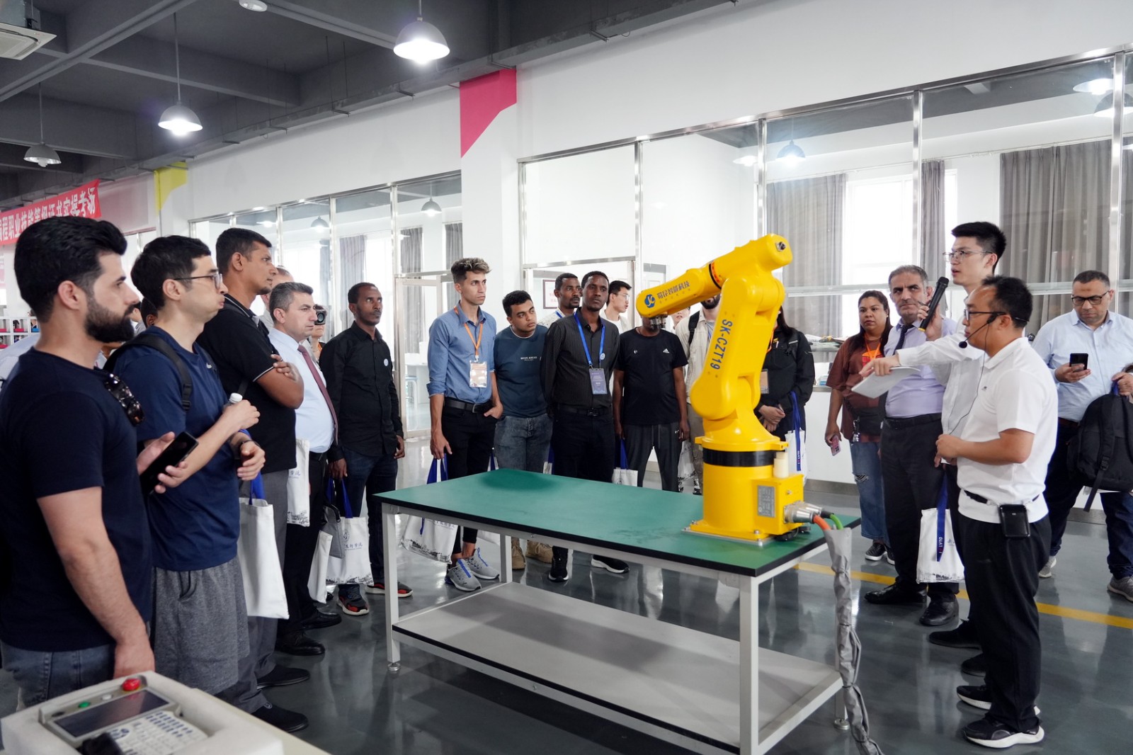 1Q13320R38.jpg 1Q13320R38.jpg