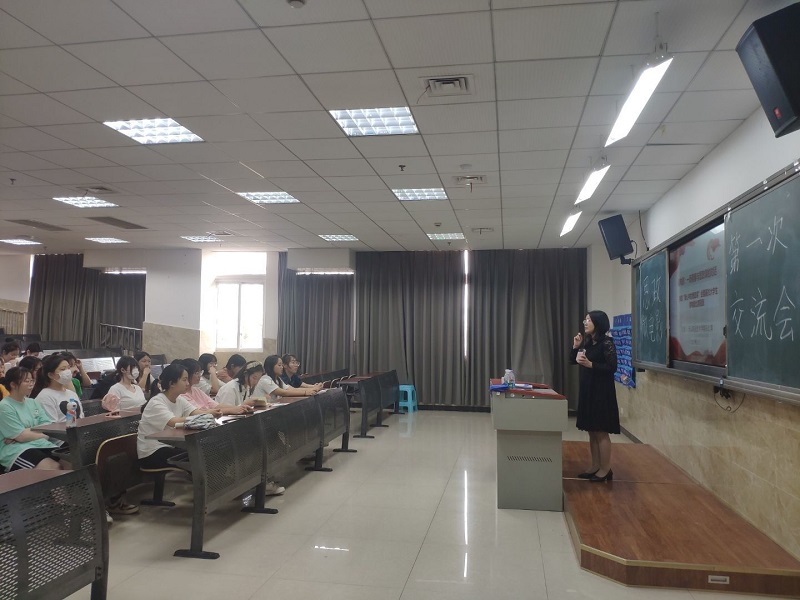 微电影第一次交流1.jpg 微电影第一次交流1.jpg