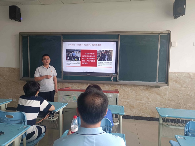 王春明2.jpg 王春明2.jpg